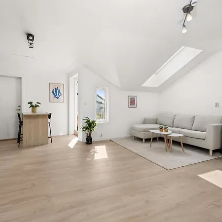 Urban Panorama - New, & Private Terrace